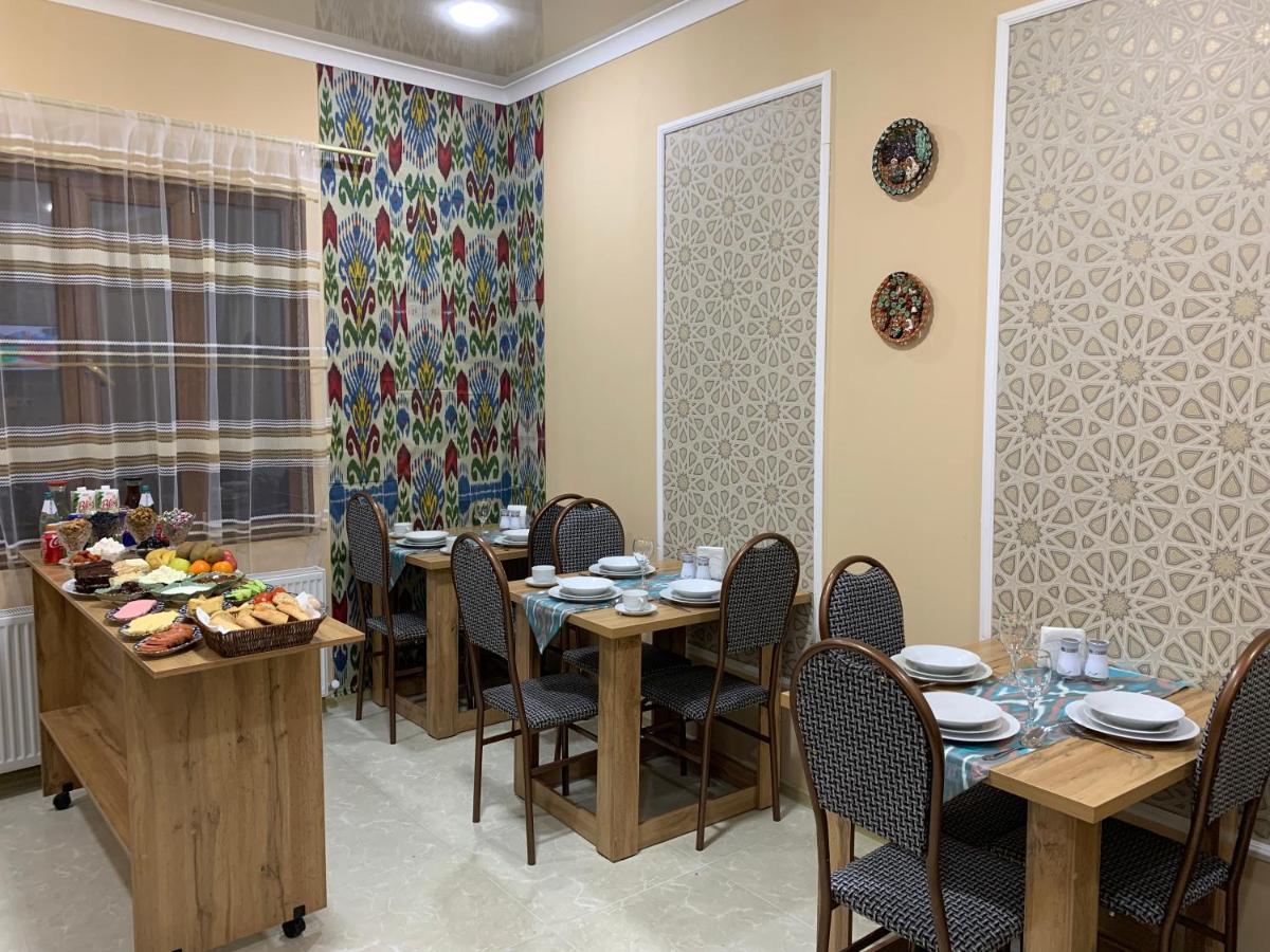 Old Safari Golden Location Guest House Bukhara Bagian luar foto