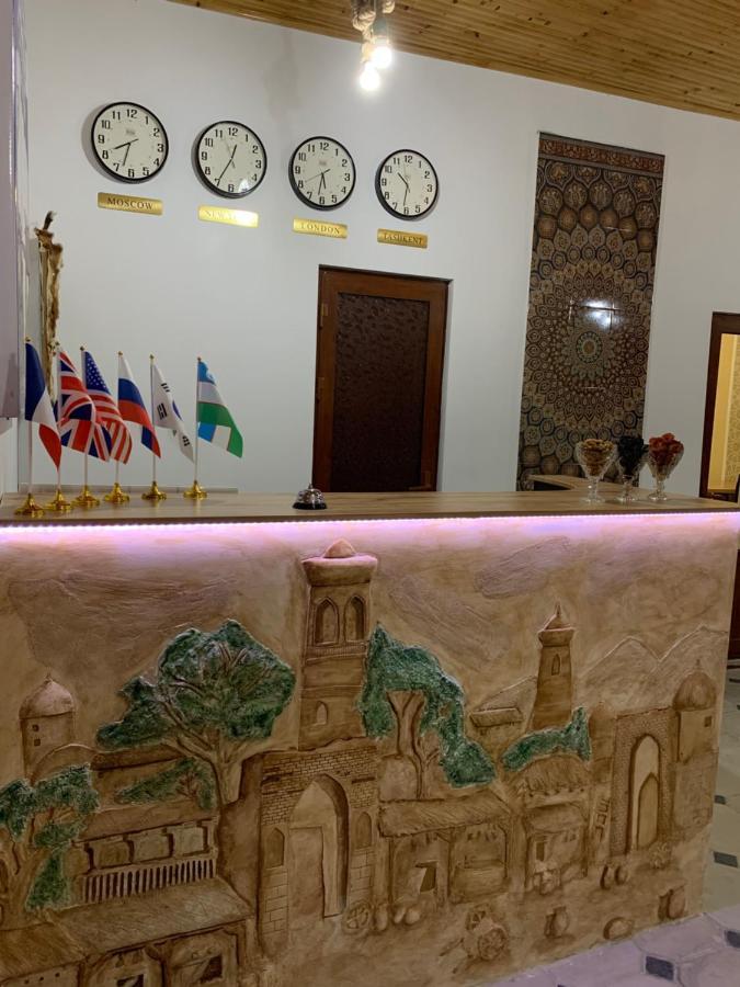 Old Safari Golden Location Guest House Bukhara Bagian luar foto