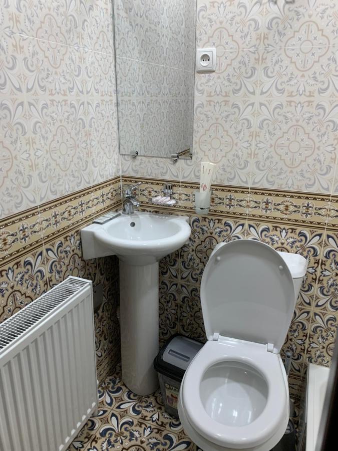 Old Safari Golden Location Guest House Bukhara Bagian luar foto