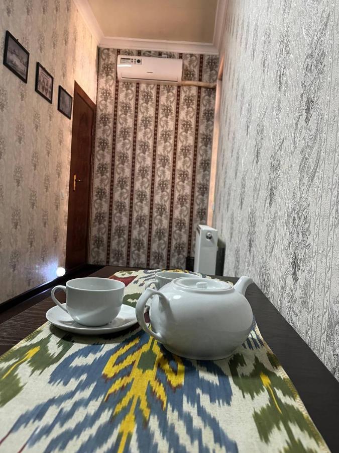 Old Safari Golden Location Guest House Bukhara Bagian luar foto