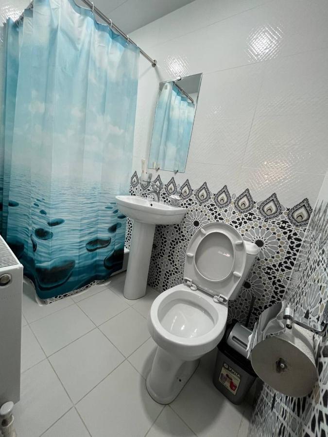 Old Safari Golden Location Guest House Bukhara Bagian luar foto